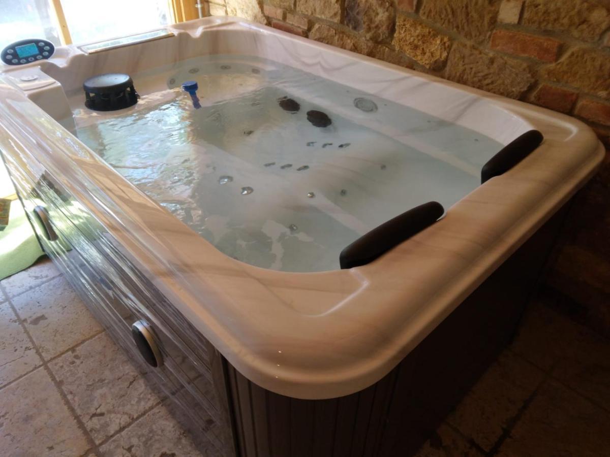Agriturismo Podere Biancospino Piscina Privata К'янчіано-Терме Екстер'єр фото